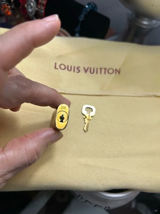 Louis Vuitton Padlock & Key #306 - Picture 7 of 8